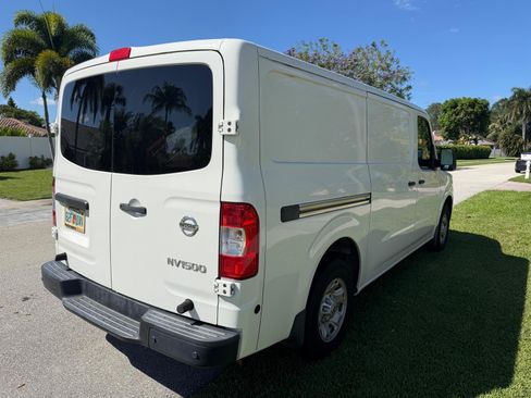 Used 2014 Nissan NV 1500 SV w/ Side & Curtain Airbag Package RWD image 2