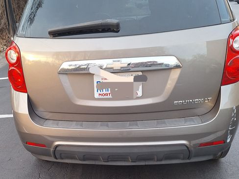 Used 2011 Chevrolet Equinox LT w/ Driver Convenience Package image 8