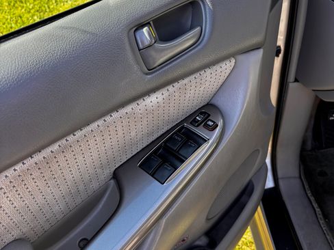 Used 2009 Toyota Sienna LE image 21