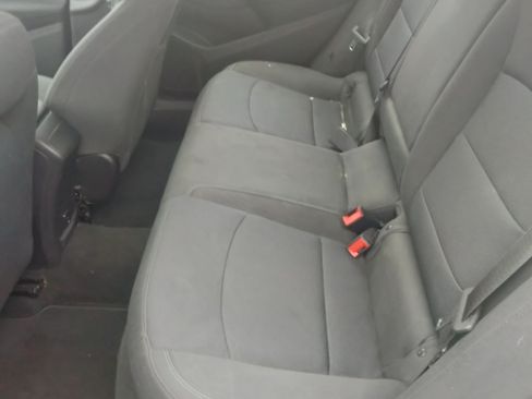 Used 2017 Chevrolet Cruze LT image 12