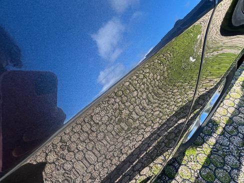 Used 2018 Chrysler Pacifica Touring-L image 14