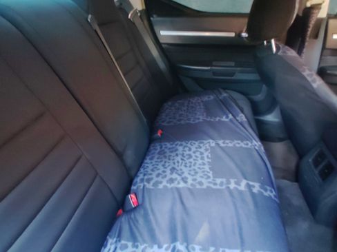 Used 2010 Dodge Charger SXT image 9