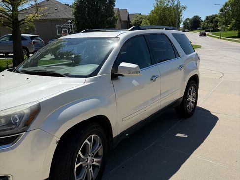 Used 2014 GMC Acadia SLT AWD/4WD image 1