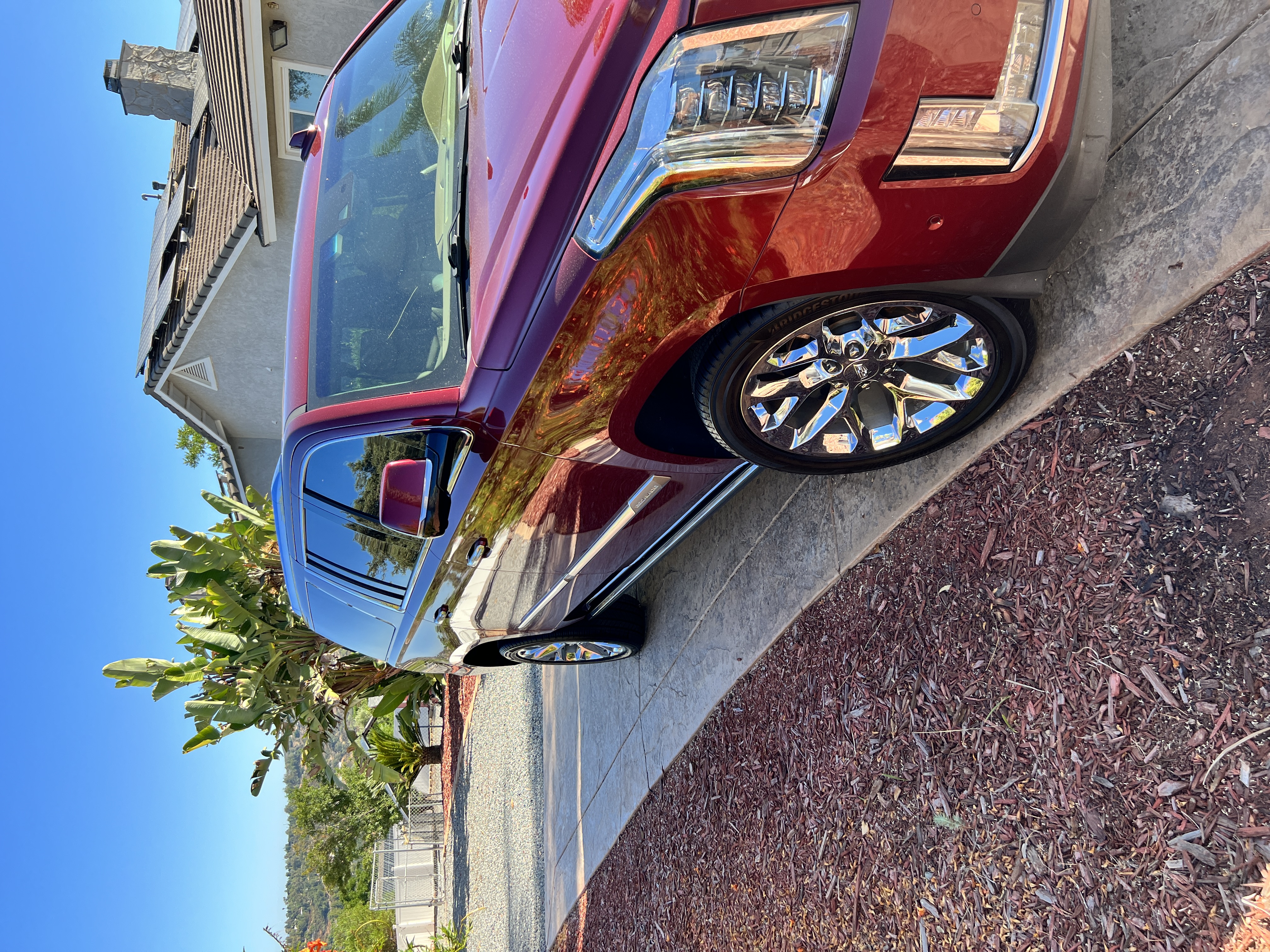 Used 2020 Cadillac Escalade ESV Platinum AWD/4WD image 4