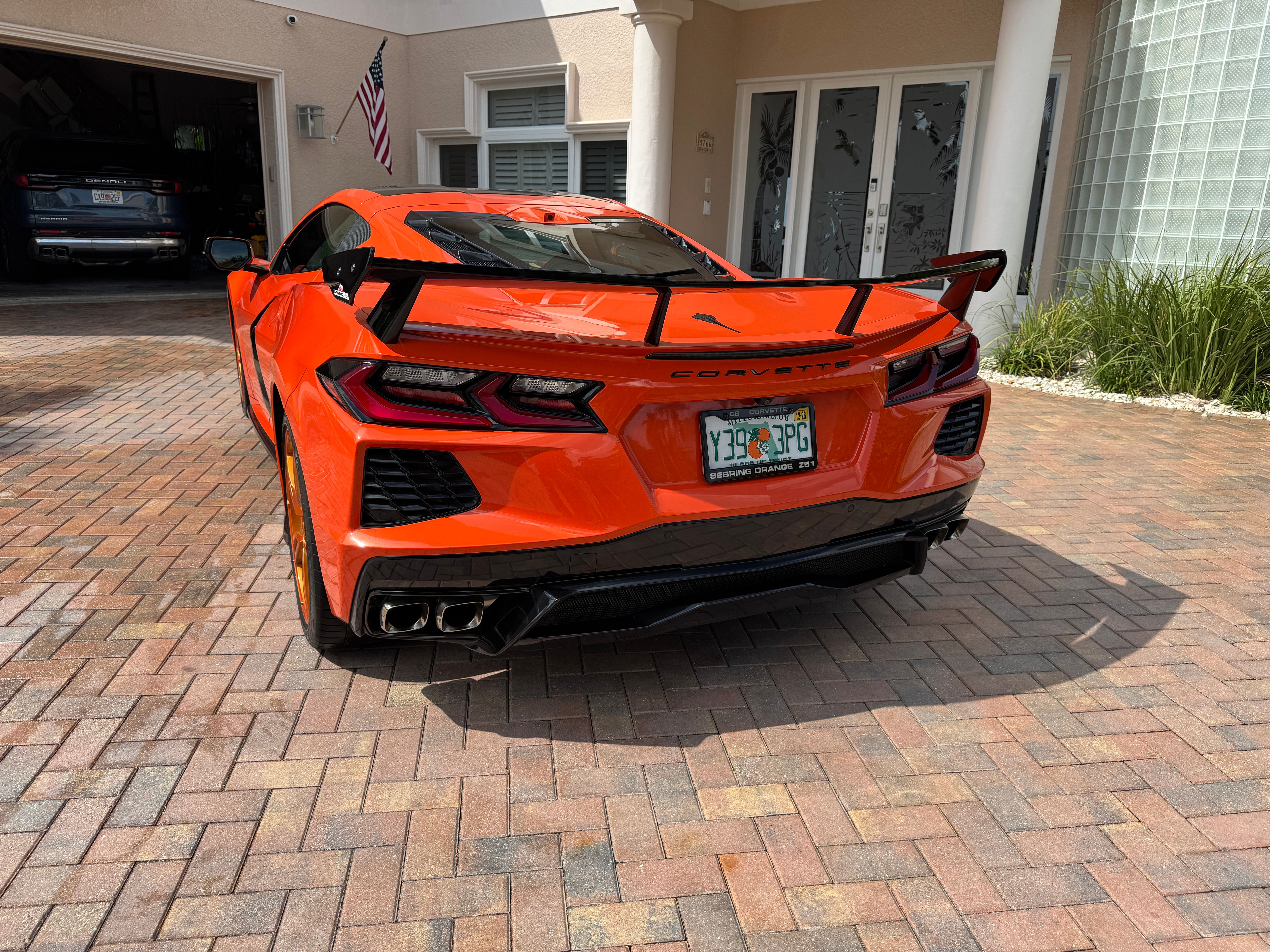 Used 2020 Chevrolet Corvette Stingray Preferred Cpe w/ 2LT Preferred Equipment Group RWD image 4