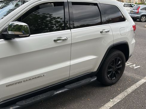 Used 2014 Jeep Grand Cherokee Limited AWD/4WD image 13