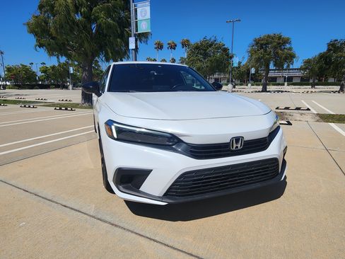 Used 2022 Honda Civic Sport image 14