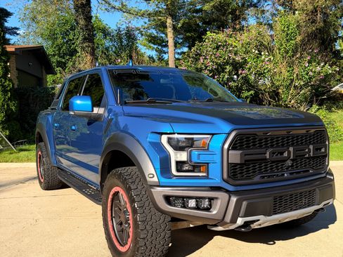 Used 2019 Ford F150 Raptor w/ Equipment Group 802A Luxury AWD/4WD image 6