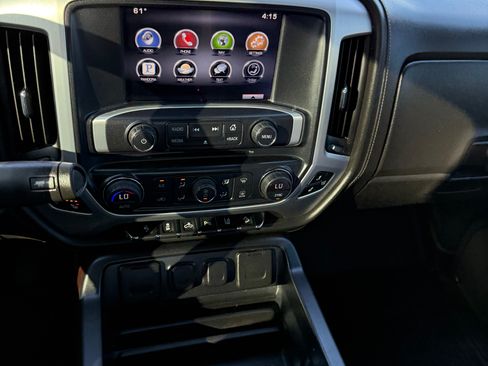 Used 2015 GMC Sierra 1500 SLT w/ SLT Crew Cab Value Package AWD/4WD image 17