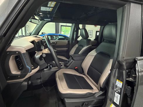 Used 2023 Ford Bronco Wildtrak AWD/4WD image 11