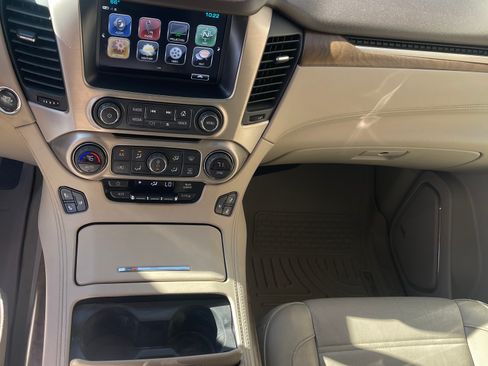Used 2018 GMC Yukon Denali w/ Denali Ultimate Package image 11