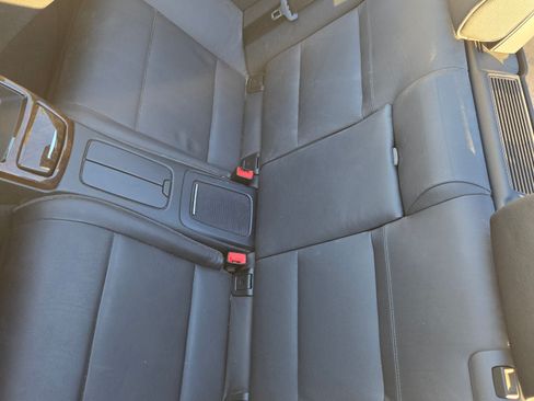 Used 2010 BMW 328i Convertible image 2