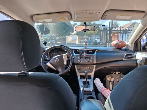 Used 2014 Nissan Sentra S image 6