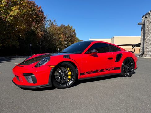 Used 2019 Porsche 911 GT3 RS image 1