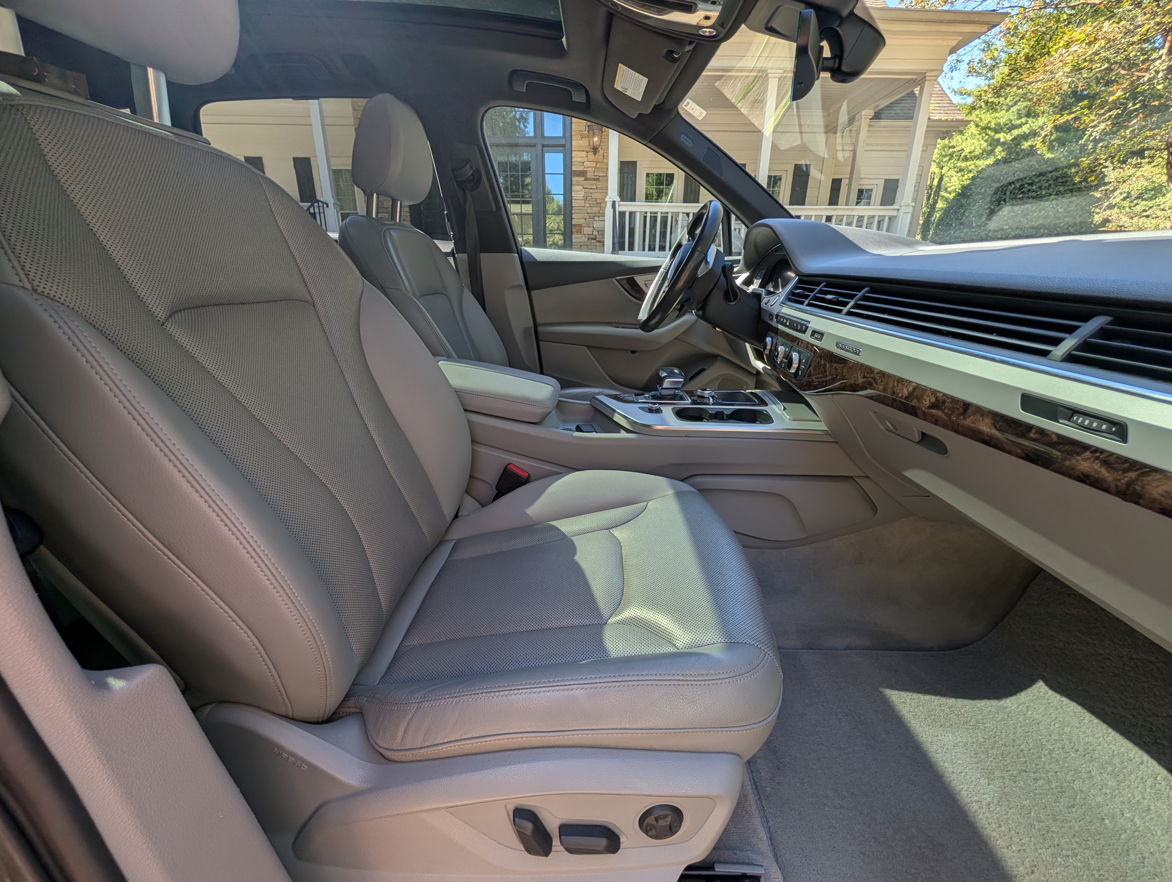 Used 2018 Audi Q7 2.0T Premium Plus w/ Premium Plus Package AWD/4WD image 10