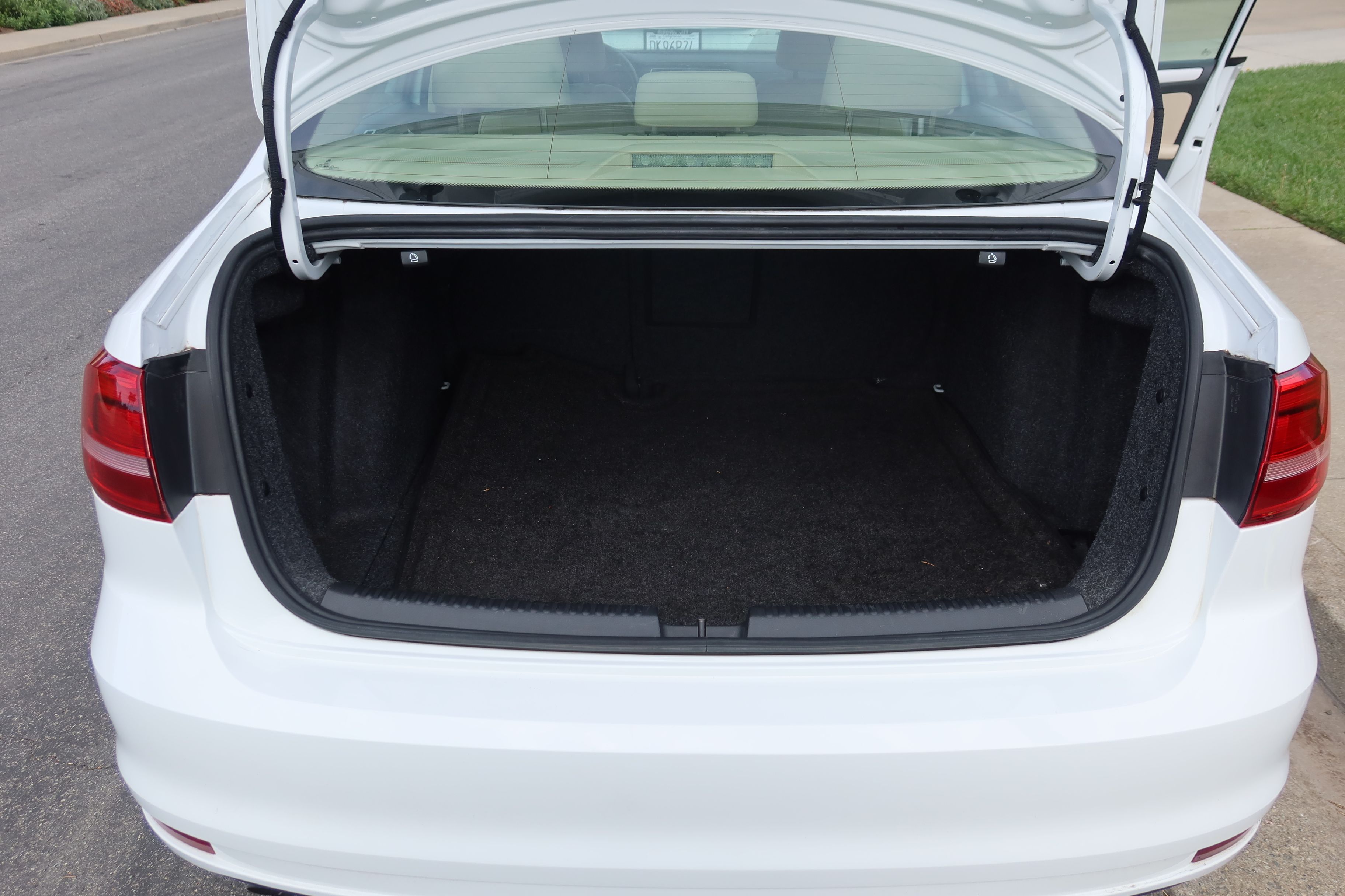 Used 2015 Volkswagen Jetta SE FWD image 13