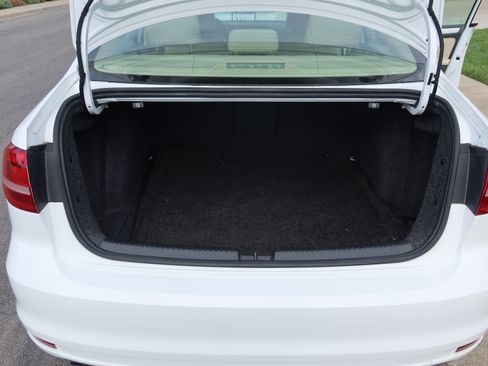 Used 2015 Volkswagen Jetta SE image 13