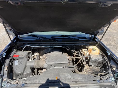 Used 2021 Chevrolet Silverado 2500 LT w/ Convenience Package AWD/4WD image 12