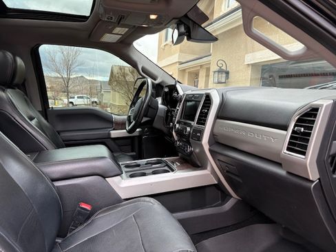 Used 2018 Ford F250 Lariat w/ Lariat Ultimate Package image 24