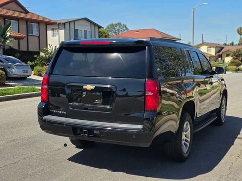 Used 2019 Chevrolet Suburban LT image 13