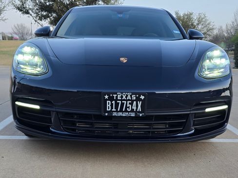 Used 2017 Porsche Panamera 4 image 15