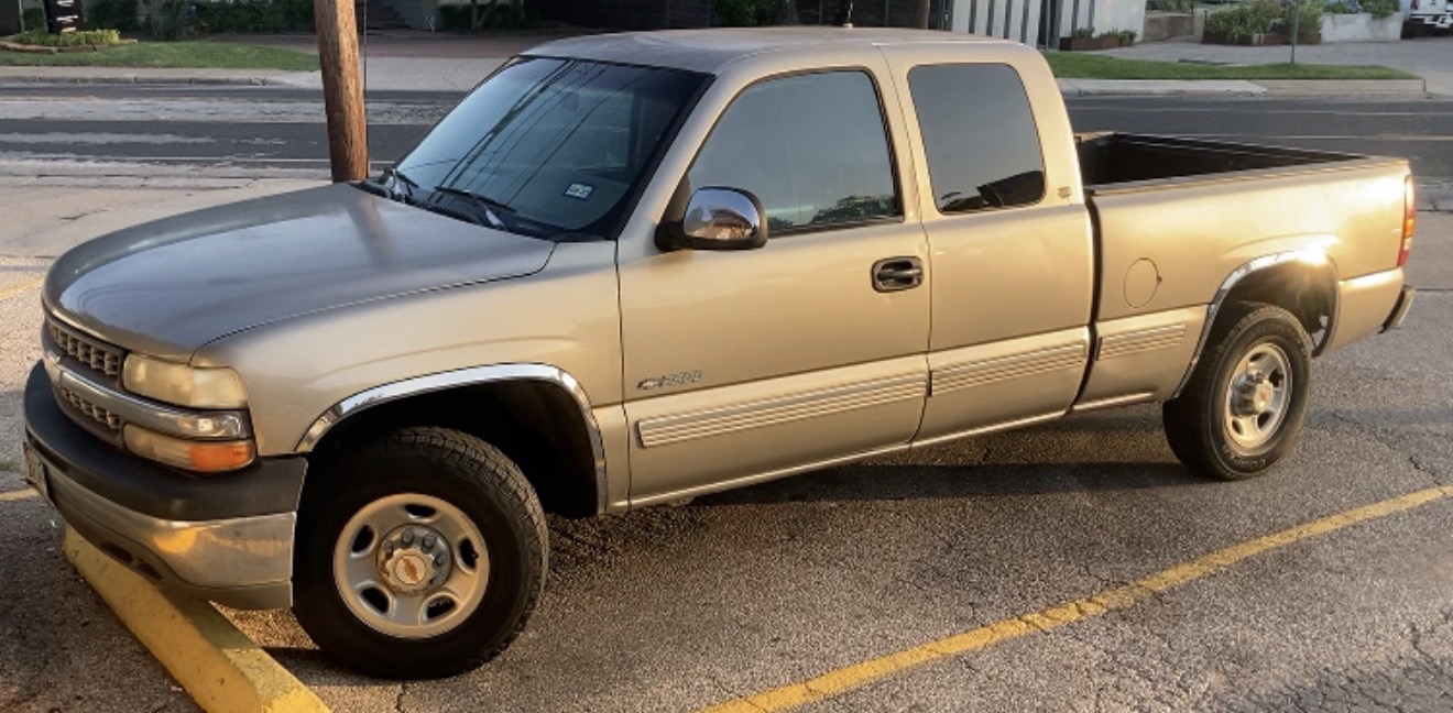 Used 2000 Chevrolet Silverado 2500 LS RWD image 5