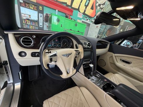 Used 2017 Bentley Continental GT AWD/4WD image 10