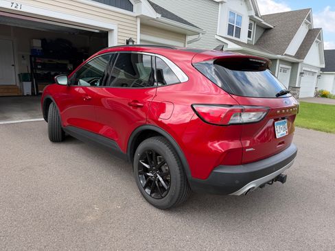 Used 2020 Ford Escape SEL AWD/4WD image 9
