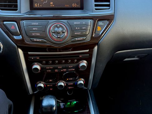 Used 2013 Nissan Pathfinder SL w/ Trailer Tow Pkg image 20