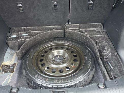 Used 2020 Ford Escape Titanium w/ Titanium Premium Package 2.0 image 27