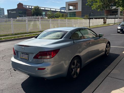 Used 2010 Lexus IS 250C RWD image 15