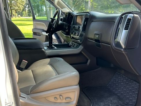 Used 2015 Chevrolet Silverado 2500 LTZ w/ Duramax Plus Package AWD/4WD image 11