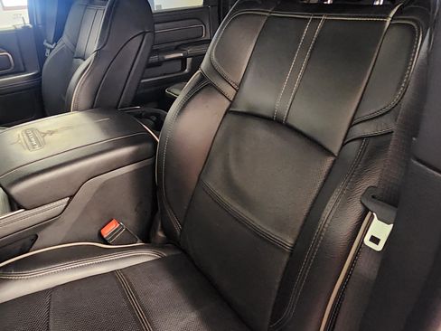 Used 2019 RAM 3500 Limited w/ Max Tow Package image 16