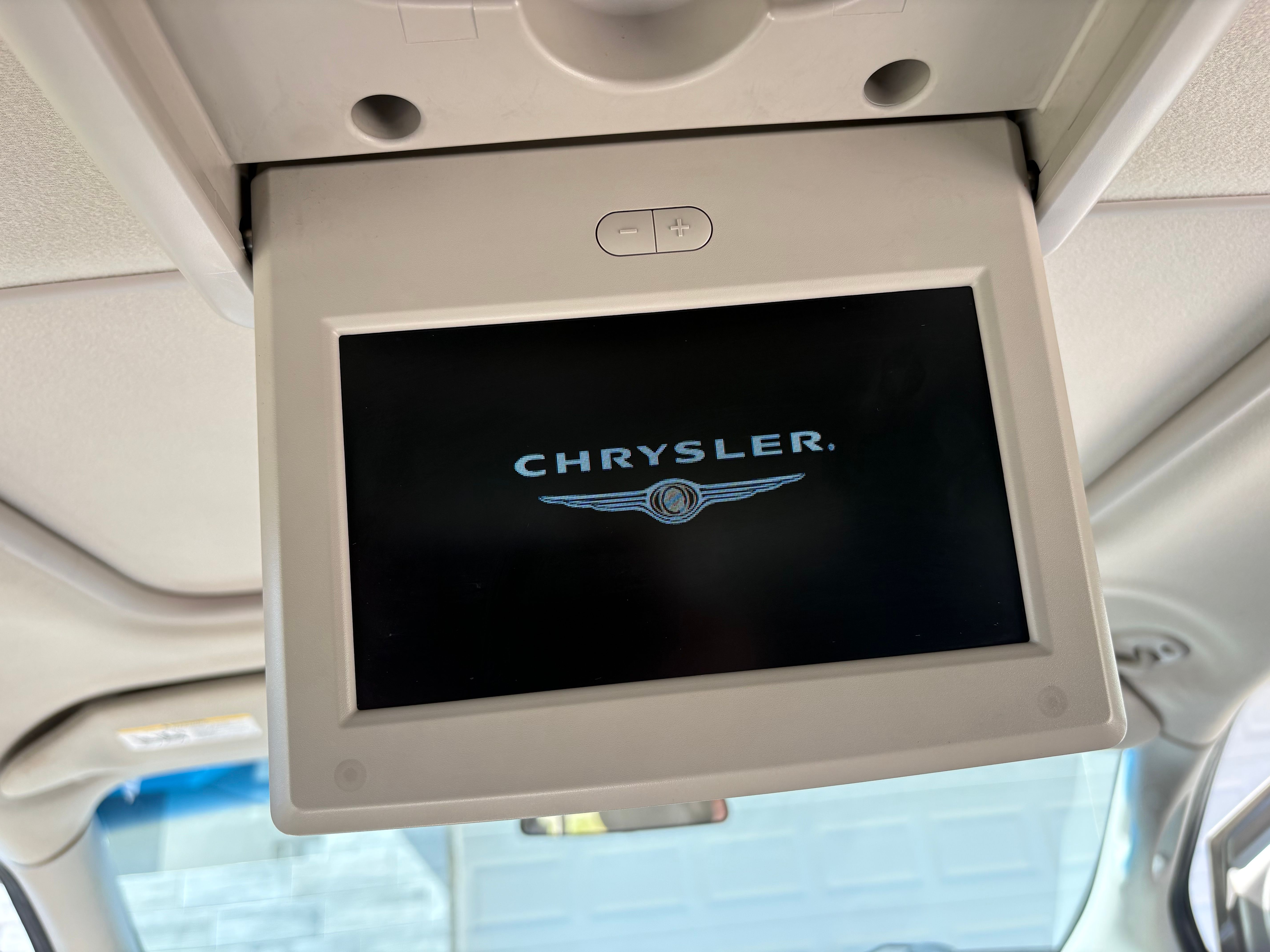 Used 2008 Chrysler Aspen Limited RWD image 31
