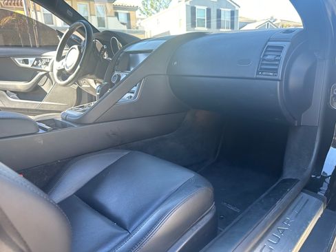 Used 2017 Jaguar F-TYPE Coupe image 6