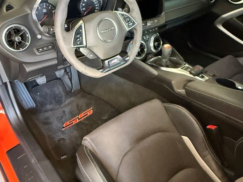 Used 2021 Chevrolet Camaro SS image 16