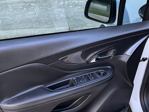 Used 2019 Buick Encore Preferred w/ Safety Package FWD image 9